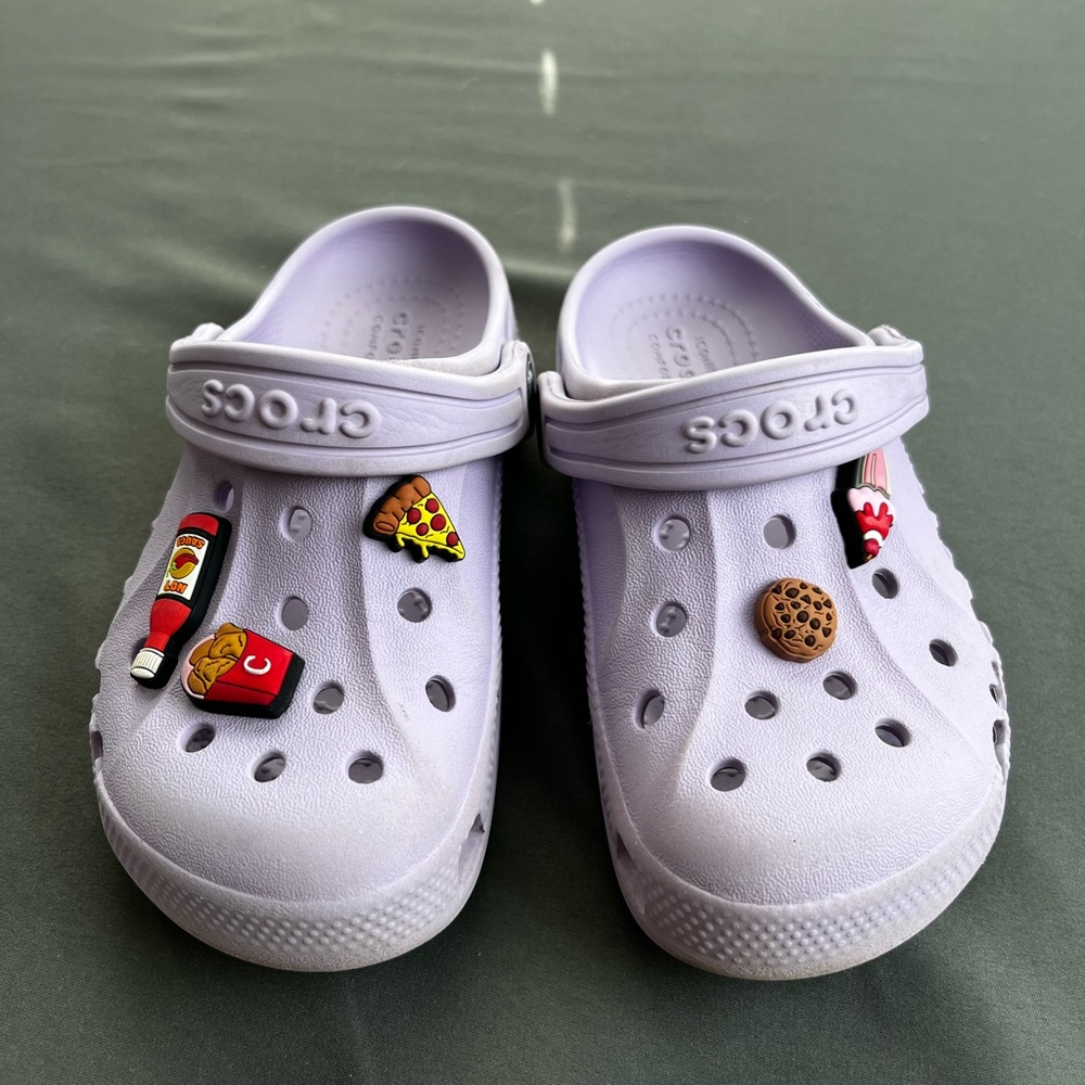 Crocs Light Purple color Girls Size  C11 - Picture 2 of 10